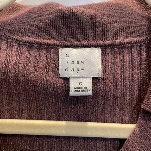 🌟A NEW DAY🌟Brown Ribbed Button-Up Cardigan, Small - Picture 2 of 4